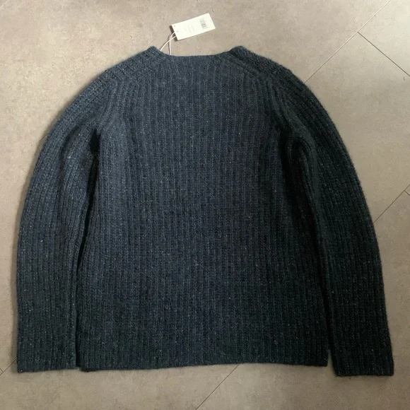 NWT Vince 100% Cashmere Sweater in Indigo - Picture 4 of 8
